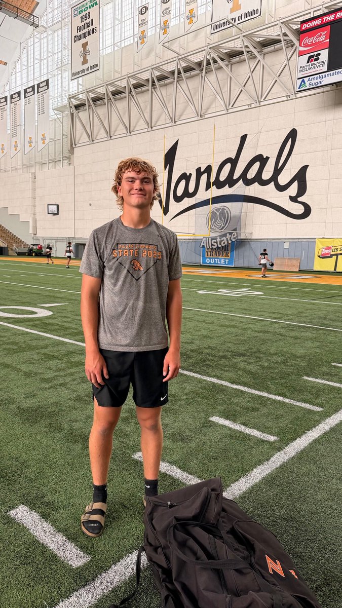 BeauDonahoe's tweet photo. Had a great time at the @VandalFootball Football Camp on Monday! Thanks to all the coaches for the opportunity and for helping me get better. 

@CoachShoeUI @CoachTFord https://t.co/WXRkXtKxao