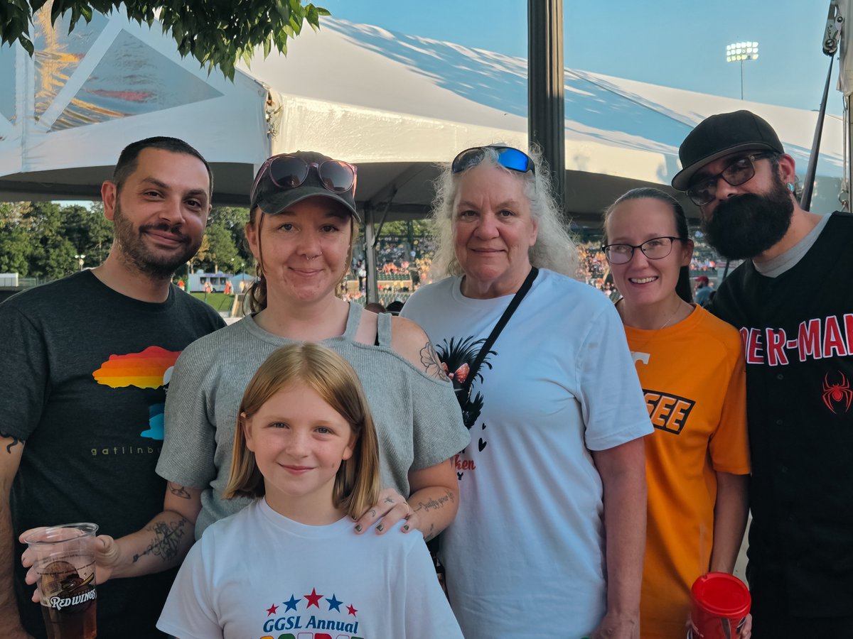 A_Photography31's tweet photo. #rocthesummer with my family 🖤🖤🖤 https://t.co/iosaUcuCnC