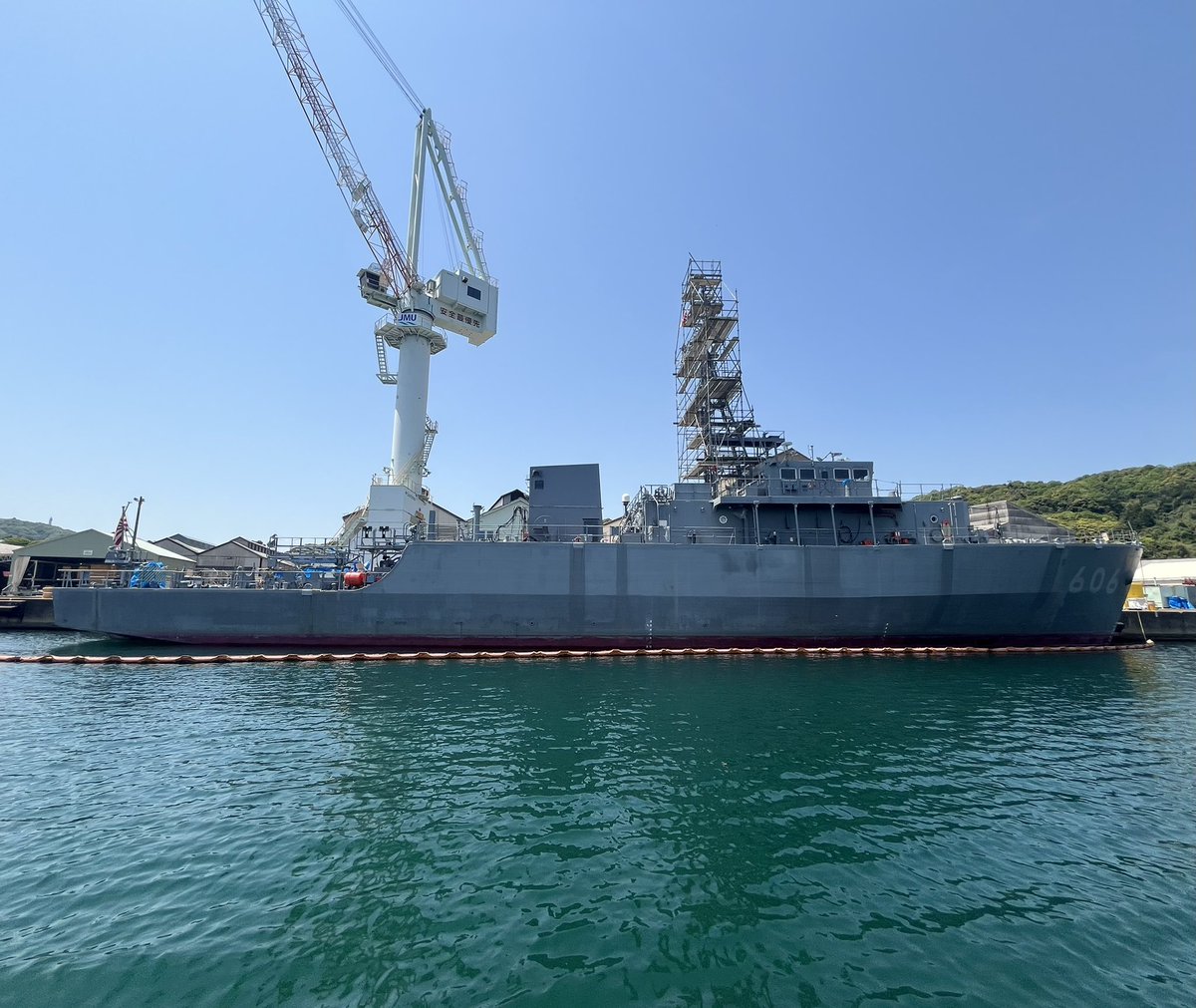 koni_ch47ja's tweet photo. 舞鶴ではまだお会い出来ずって思ってた
掃海艇はつしま(MSC-606)
去年一昨年
ジャパンユナイテッド舞鶴事業所で整備中を撮ってた😅
#掃海艇はつしま
#MSC606
#海軍ゆかりの港めぐり遊覧船
#ジャパンユナイテッド舞鶴事業所
#沸騰ワード10 https://t.co/YrBZCXG6Mj