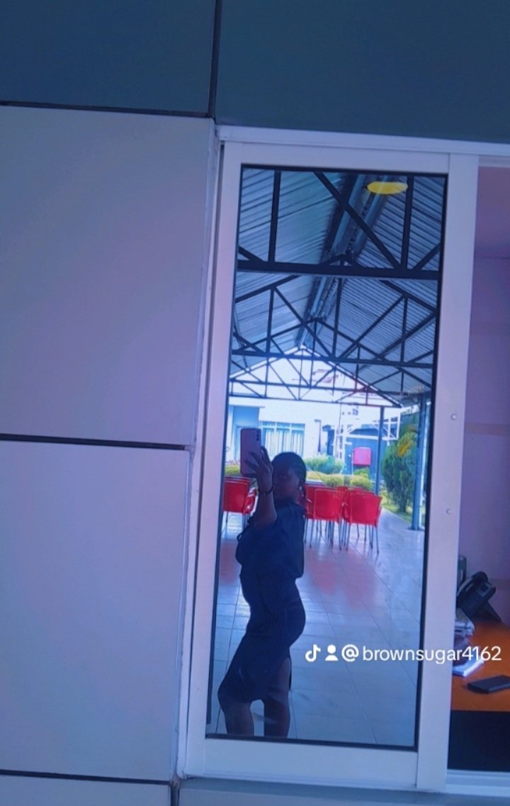 Sheisafrican12's tweet photo. July Dump โค๏ธโค๏ธ
#Nigerian #writer #contentcreator #Julydump https://t.co/YwwTp8QNVP