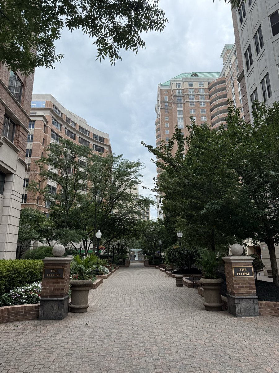 Aden_Yacobi's tweet photo. They’re calling Ballston the Brickell of the Mid-Atlantic https://t.co/t8mb422bly