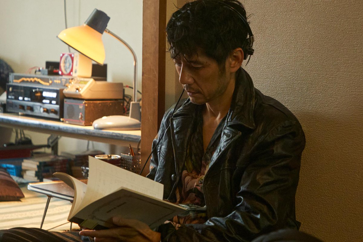 tokizan_movie's tweet photo. ╋━━
　映画『#時には懺悔を』
　主演 #西島秀俊 さんの魅力に迫る！
　新画像も到着📸
　　　　　　　　　　━━━╋

寡黙に他者の痛みを受け止める
新たな探偵像を
セリフ以上に雄弁な“まなざし”で演じ切る！
西島秀俊さん
#役所広司 さん＆#片岡鶴太郎 さんが語る、
その魅力とは！

👉https://t.co/K6FA96atEp

8/28(金) 全国公開🎬