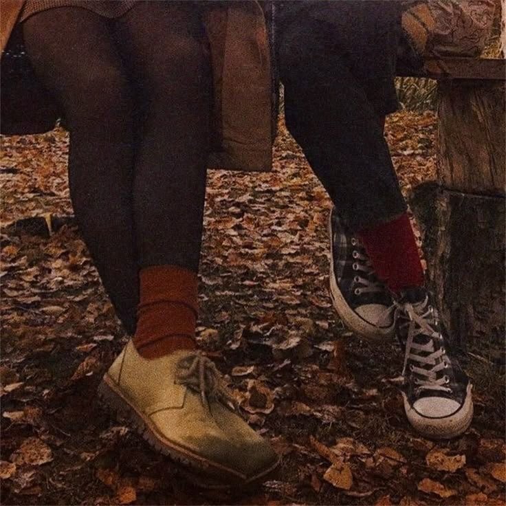 L0velyLan's tweet photo. @gyustappen3 @kindpiastri @marchuzz_ @lemonpiemoreau @_col4pintonic3_ @v33rtpen Mile @Mp_3_93 as Red~♡ 
 
-  por la canción Stay stay stay
-vibras de otoño 
- romantica y dulce https://t.co/m7090nuCdk