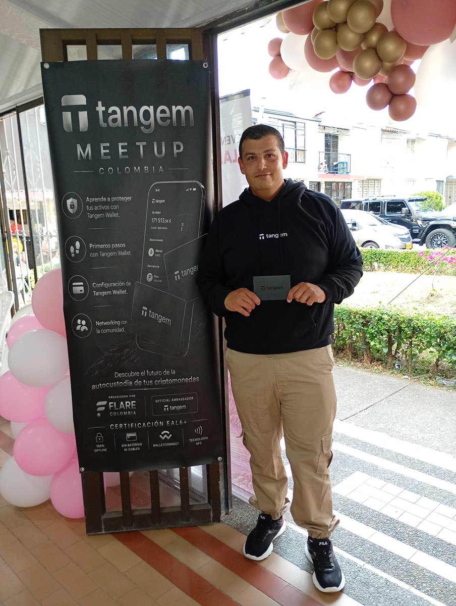 Flare_Colombia's tweet photo. Autocustodia, educación y comunidad. 🔐
En el primer evento oficial de Flare Colombia en Latinoamérica compartimos cómo proteger nuestros activos con @Tangem , aprendiendo sobre autocustodia, seguridad y las ventajas de tener el control de nuestras criptomonedas.
Gracias a todos los que hicieron parte de este gran encuentro. Este es solo el comienzo de una comunidad que sigue creciendo y llevando la educación blockchain a más personas.
#FlareColombia #FlareNetwork #Tangem #TangemWallet #SelfCustody #Crypto #Blockchain #Web3 #FLR #CryptoEducation