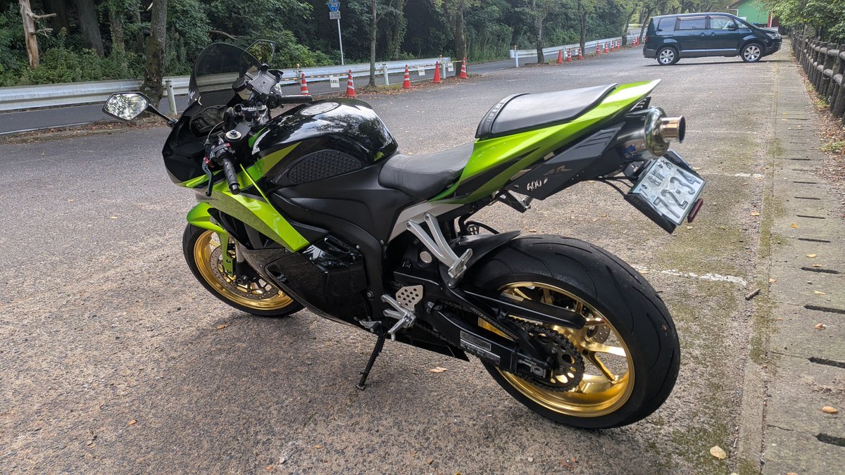 Seiran250's tweet photo. 洗車した https://t.co/GZtB8ZegJx