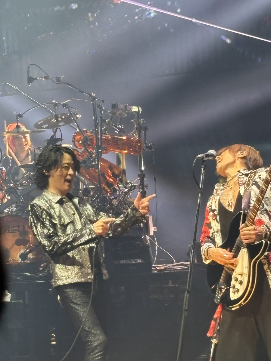 6ringo26's tweet photo. 楽しそうなお二人と笑顔で見守る淳士さん。
#LUNAPIC
#LUNASEA https://t.co/qwR3RQyZUQ