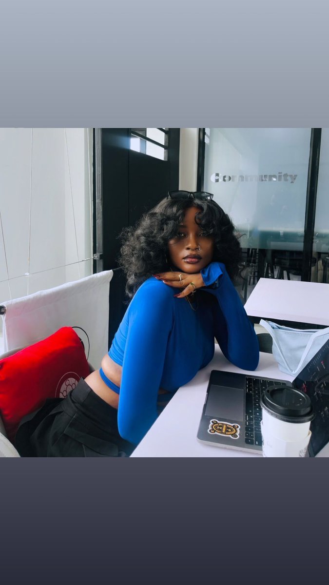 AtobateleT60117's tweet photo. Just A subtle Reminder the money this year is Goddesified! ๐
#Bbnaija #BBNaijaS11 #Ethereals https://t.co/jyfeYpQnXe