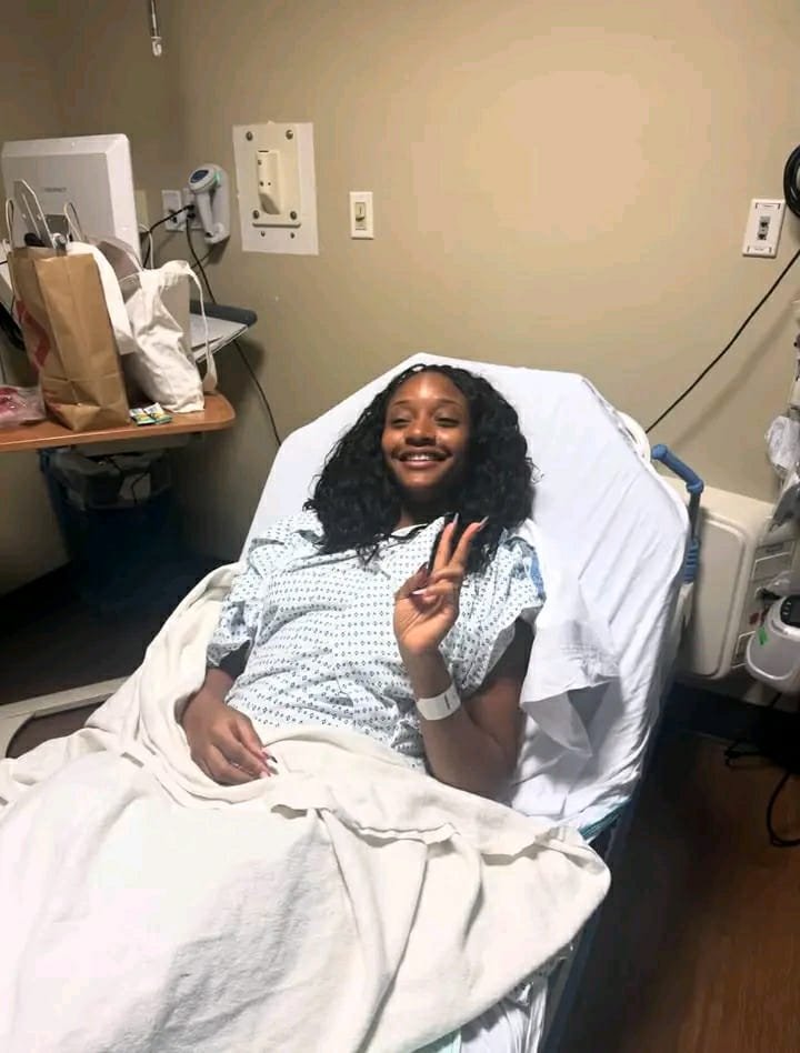 chimerem_dfc's tweet photo. Get well soon my shayla .@ayrastarr ❤️‍🩹🥹 https://t.co/WkPRZ3aaCI