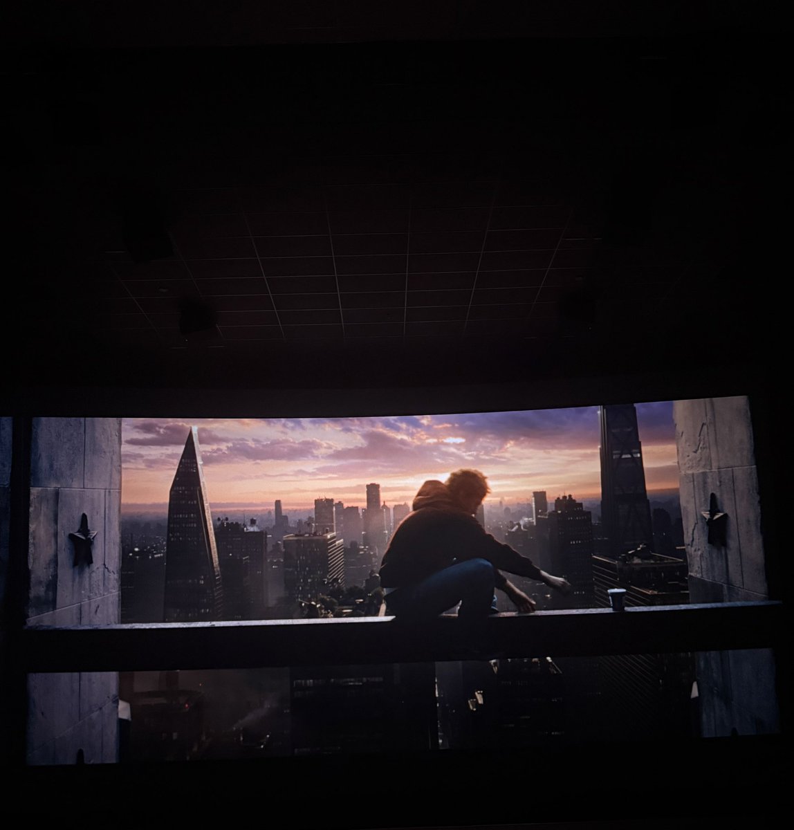 guynotgod's tweet photo. just walked out the movie to uzi dropping an ep nah life is great https://t.co/Yf5xQCodBo