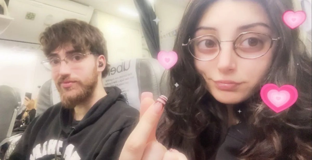 marrwow_'s tweet photo. yo y 
 JAJASKDJFJWJKSNDH https://t.co/reDLyoA5hI