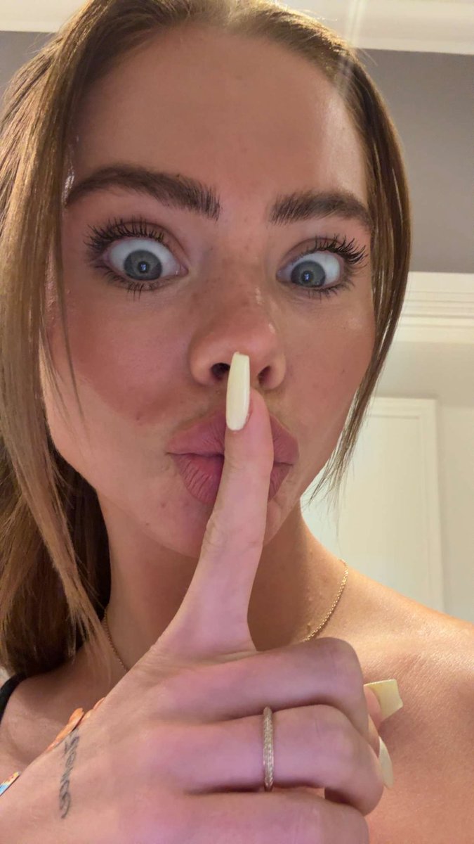 samturnerpd's tweet photo. @TMSimp6 beat me in a battle and used faith kelly to make me their gooner #wank #wankbattle https://t.co/p4KJF4VH9L