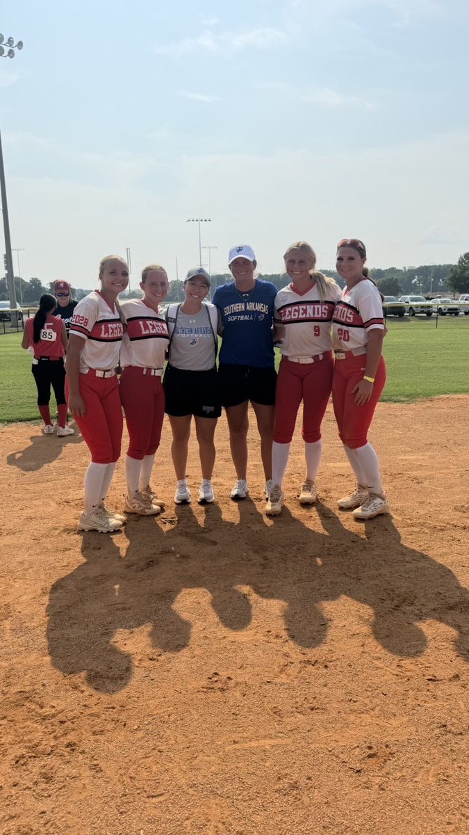 MarleyHolthoff8's tweet photo. I had a great time at the Elite Prospect Camp yesterday! Thank you coaches for coming out and watching! 

@SAUSoftball @CoachSheltonSAU @cbcsoftball17 @UAM_Softball @Coach_Lem_UAM @Gorilla_SFB https://t.co/Na4SOXIBSW