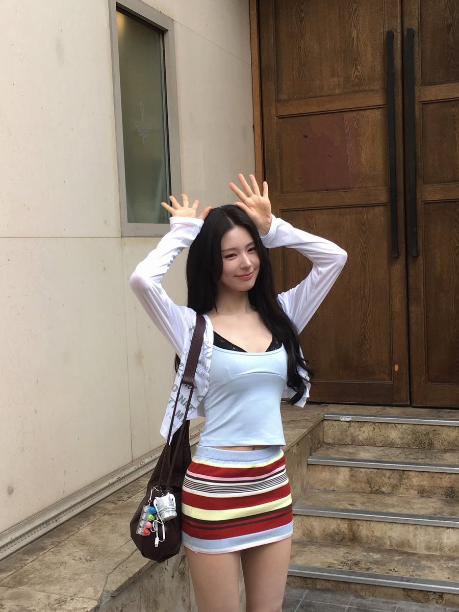 FranceMiYeon's tweet photo. ღ 29.07.26 | Instagram Update ღ
#MIYEON #미연
#idle #아이들
#We_made
#Gimme_Dat_Love https://t.co/jJtNRPLna3