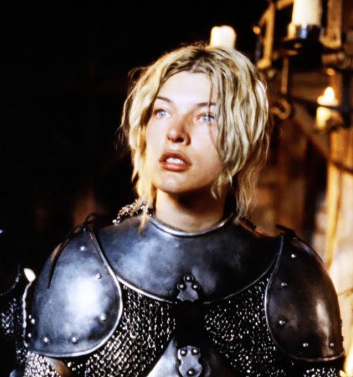 OldInternetFeel's tweet photo. Milla Jovovich as Joan Of Arc in ‘The Messenger’ (1999) https://t.co/WapsHPqOr8
