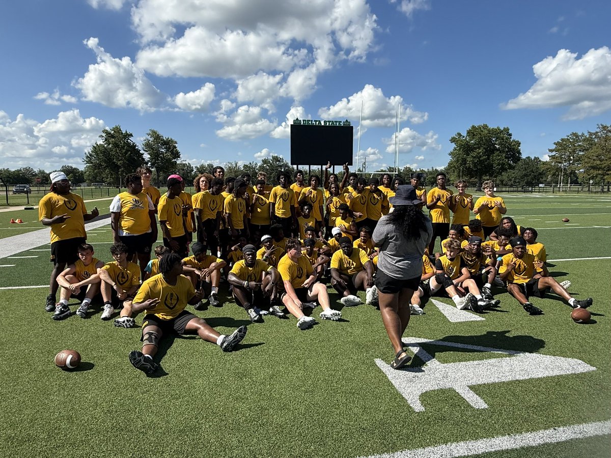CoachJ1906's tweet photo. After a long, competitive offseason, our Summer Camp has officially come to an end. All of the hard work, dedication, and commitment to each other will pay off! Fall Camp starts Monday! The fun starts now!! WE>me #RTP #Brotherhood @OB_football @Recruit_OBFBall https://t.co/iqXdVpP4YU