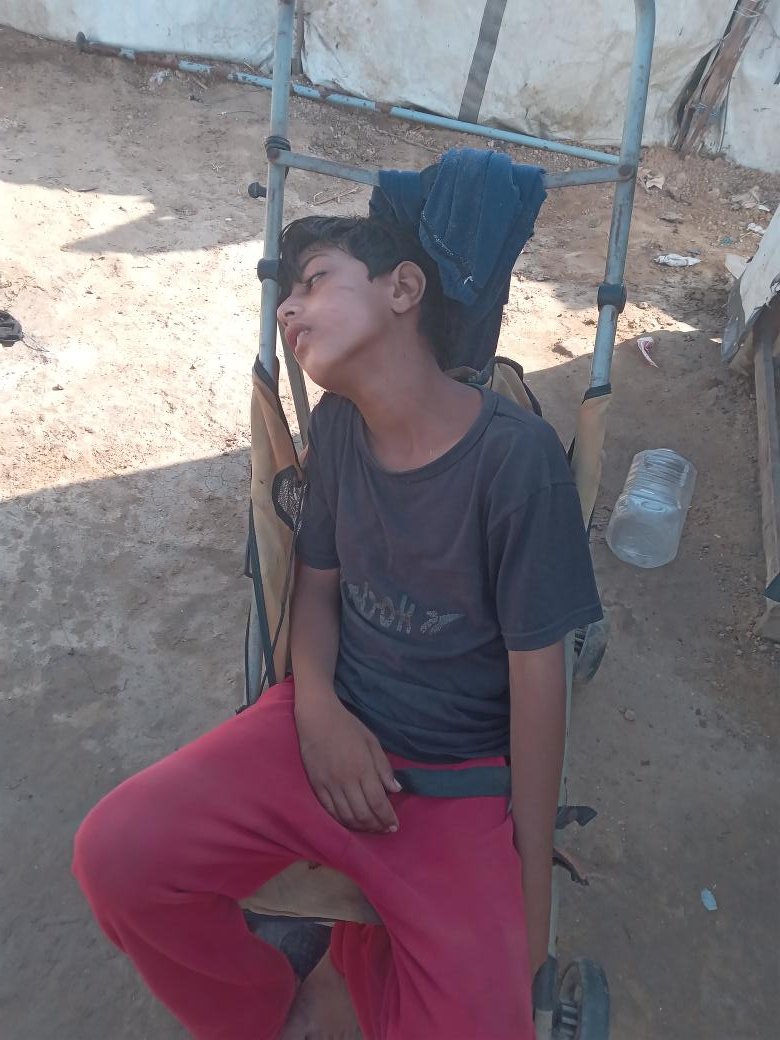 4CNa1JQyA398425's tweet photo. My brother is seriously ill and urgently needs treatment. We are a family of 8 with no father or support. Please help us by sharing or supporting us. 🙏🇵🇸 https://t.co/bjysGIiBVI