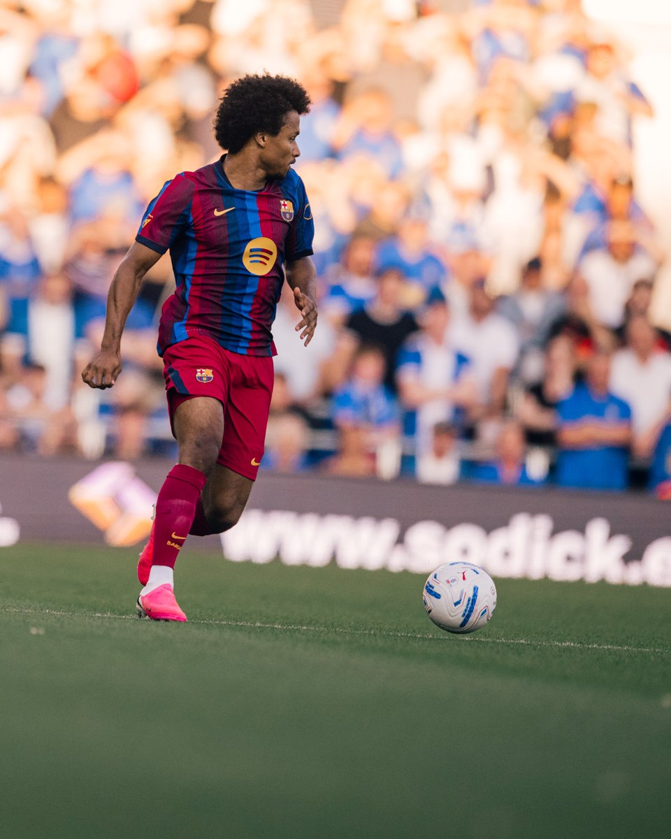 FCBarcelona's tweet photo. Adeyemi makes his Barça debut! 💙❤️ https://t.co/Quhft1uCAD