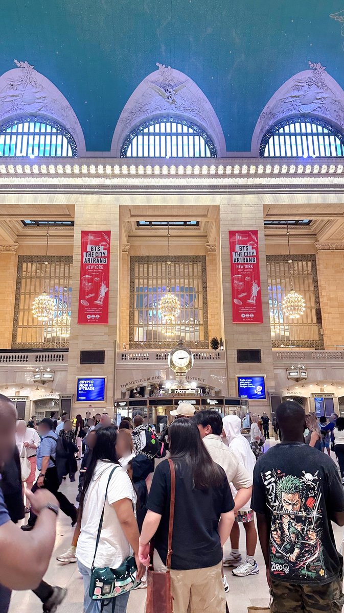 _cottoncandy_JK's tweet photo. ARMY MADANG @ Grand  Central Terminal Vanderbilt Hall

#방탄소년단 #BTS #BTS_THECITY_ARIRANG #BTS_THECITY_ARIRANG_NEWYORK https://t.co/AB9ktYleJj