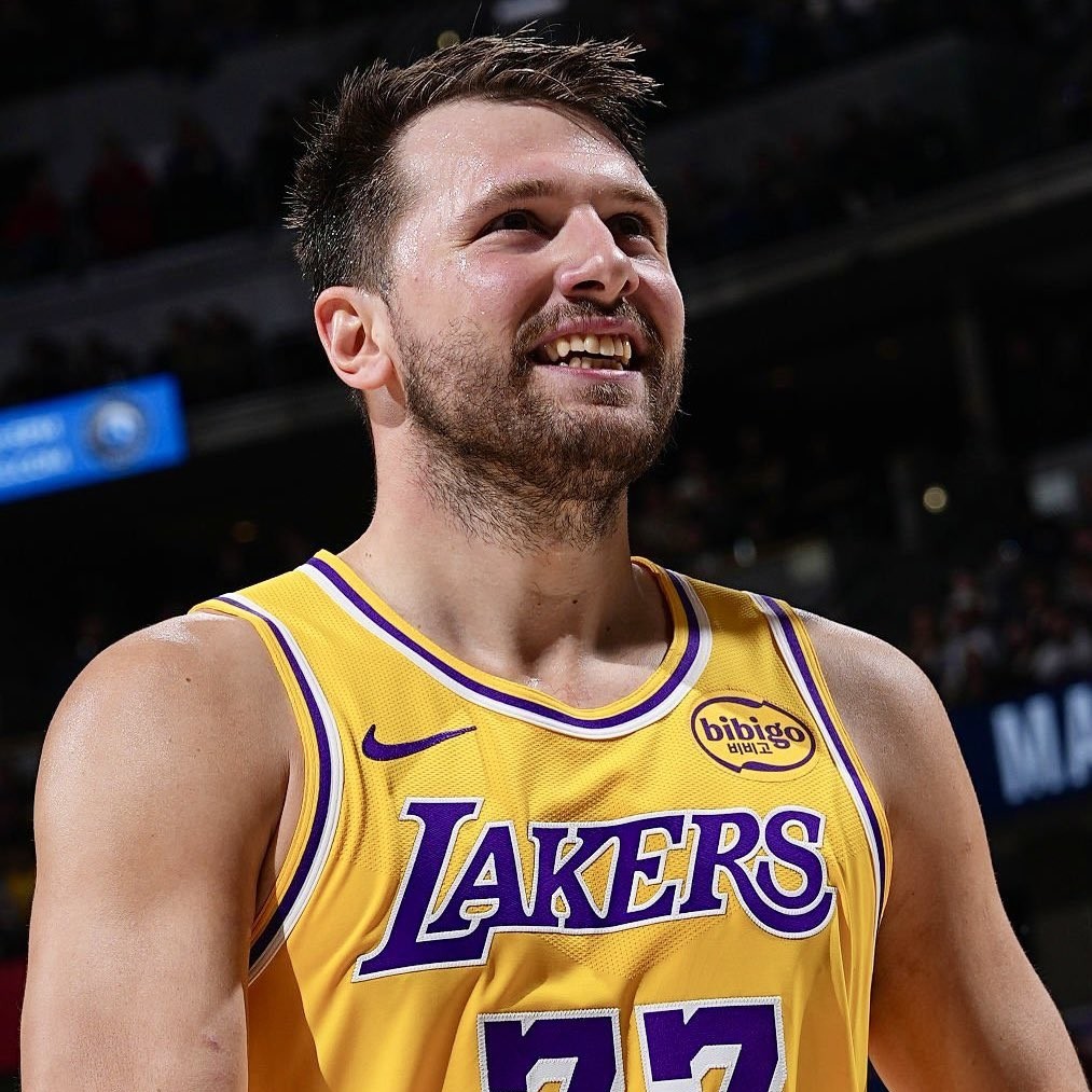 KalshiHoops's tweet photo. PPG in the 2025-26 Regular Season:

33.5 - Luka Doncic
30.6 - Stephon Castle & Devin Vassell
27.9 - Luka Doncic (first three quarters)
27.7 - Nikola Jokic
27.6 - Giannis Antetokounmpo
26.0 - Jalen Brunson
23.9 - Cade Cunningham
19.2 - Luka Doncic (1st half)
18.2 - Evan Mobley
18.1 - Scottie Barnes