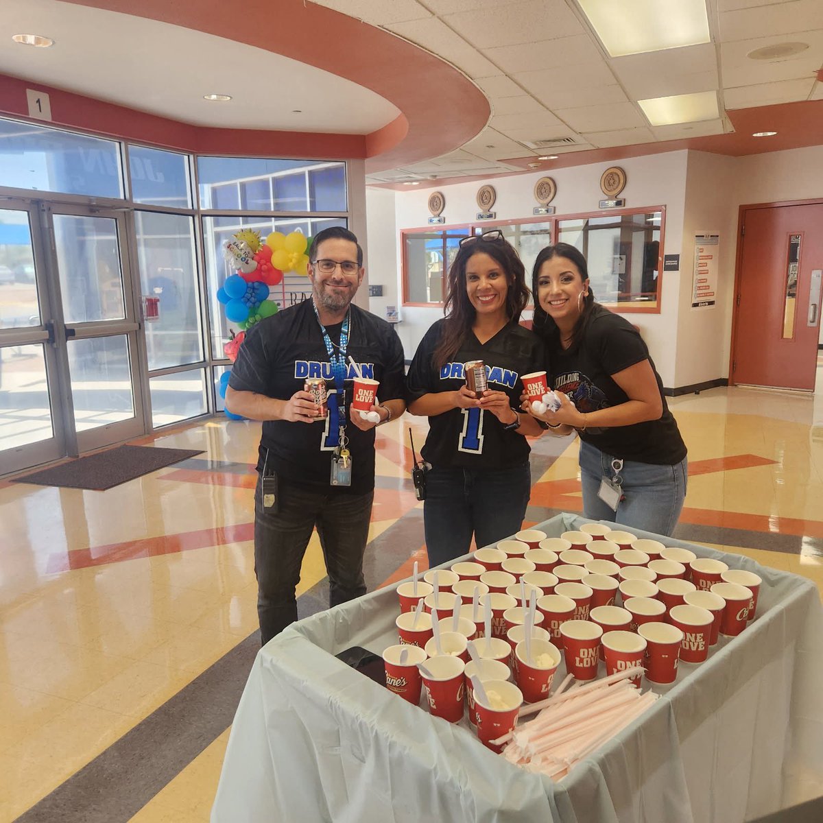 JonFlores_EP's tweet photo. ππ€TGIF! Week one with our Drugan Dragons in the books! Shout out to our amazing team for keeping us afloat π¨ π₯€. Rootbeer floats are always a hit with our staff! @SISD_ES #WeLeadTx #BuildingExcellenceTogether https://t.co/B1rCtiIDpm