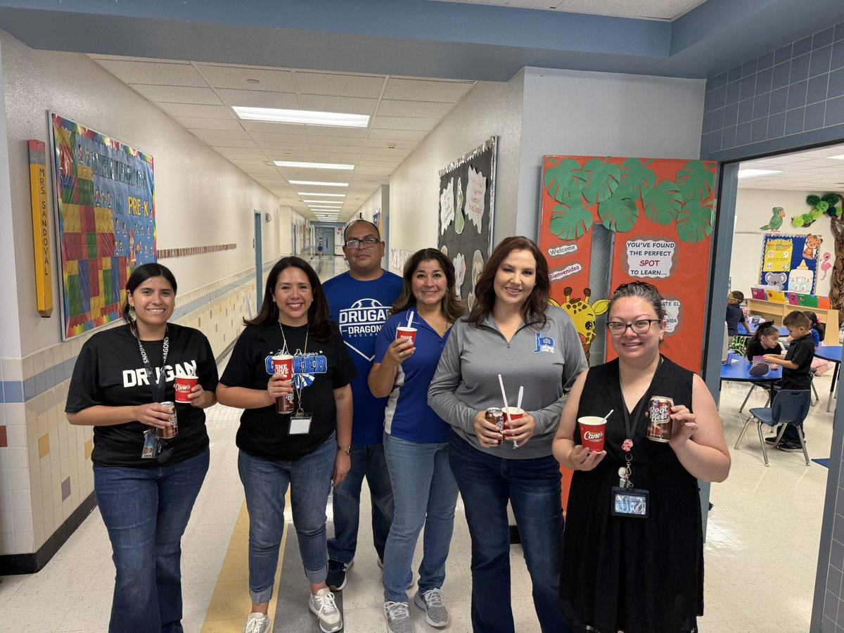 JonFlores_EP's tweet photo. ππ€TGIF! Week one with our Drugan Dragons in the books! Shout out to our amazing team for keeping us afloat π¨ π₯€. Rootbeer floats are always a hit with our staff! @SISD_ES #WeLeadTx #BuildingExcellenceTogether https://t.co/B1rCtiIDpm