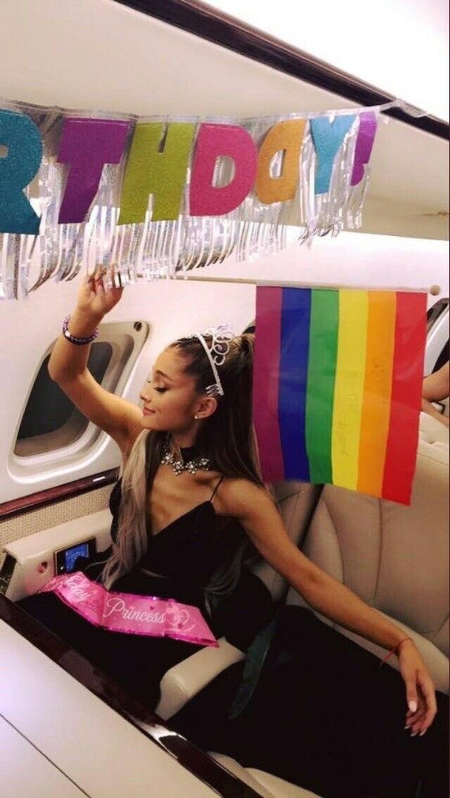 melodrkma's tweet photo. ela sempre foi assim, até na era “saudável” dela que vocês tanto dizem. https://t.co/RKOsG19RdI