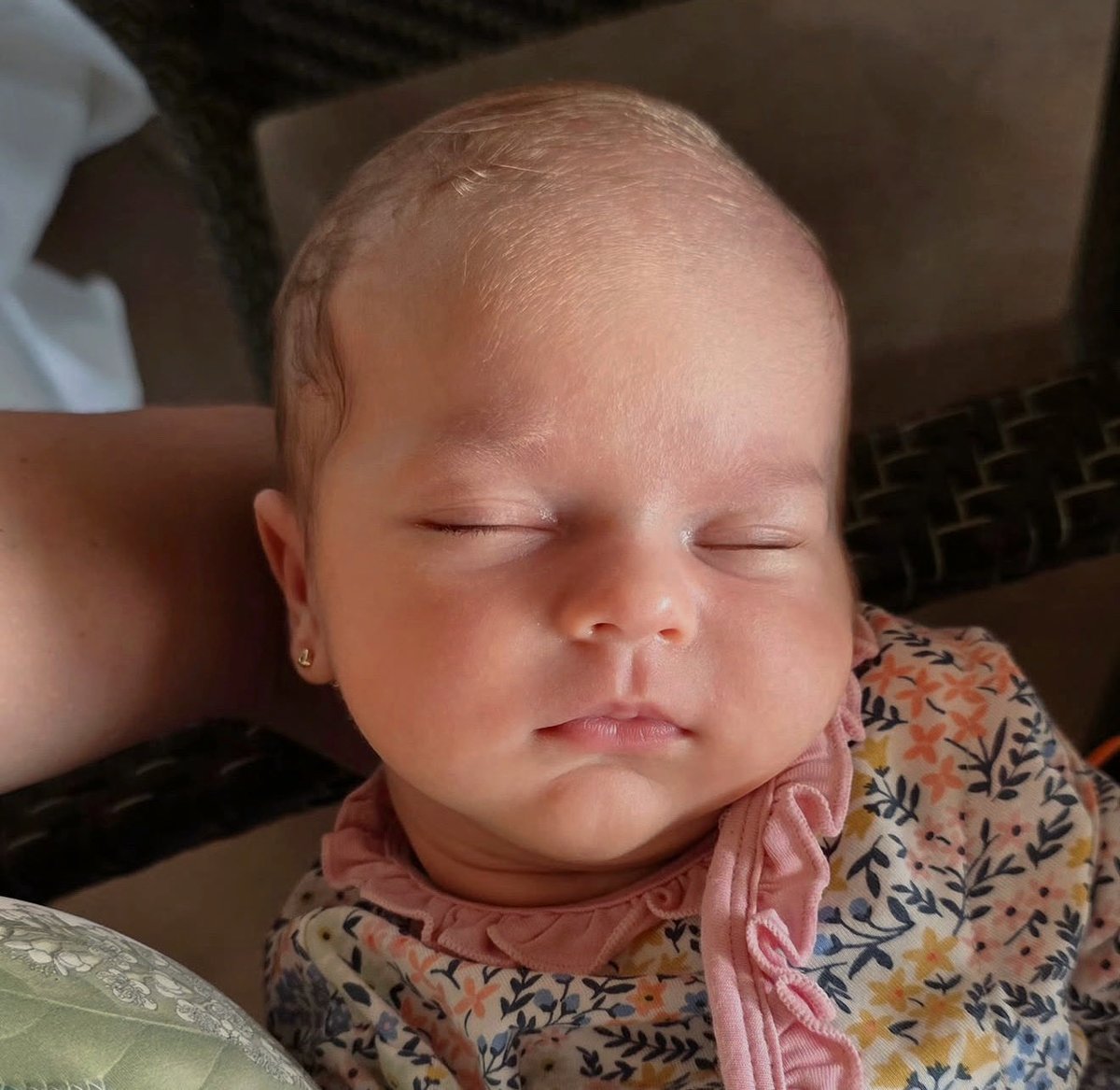 labelladonnx's tweet photo. ¿Me explican cómo es que está belleza va a cumplir 7 meses? 🥺😍🥰
Sole mío. 🤍 https://t.co/X7n91UH4Rp