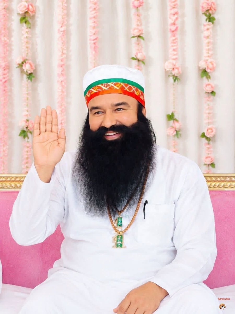imdeepinsa's tweet photo. Heartiest Congratulations to all on this auspicious birth month of Saint @Gurmeetramrahim Singh Ji Insan. The way of celebration is completely different. Doing humanitarian works as much as we can, gives us greater happiness. https://t.co/nBw1kiygLz