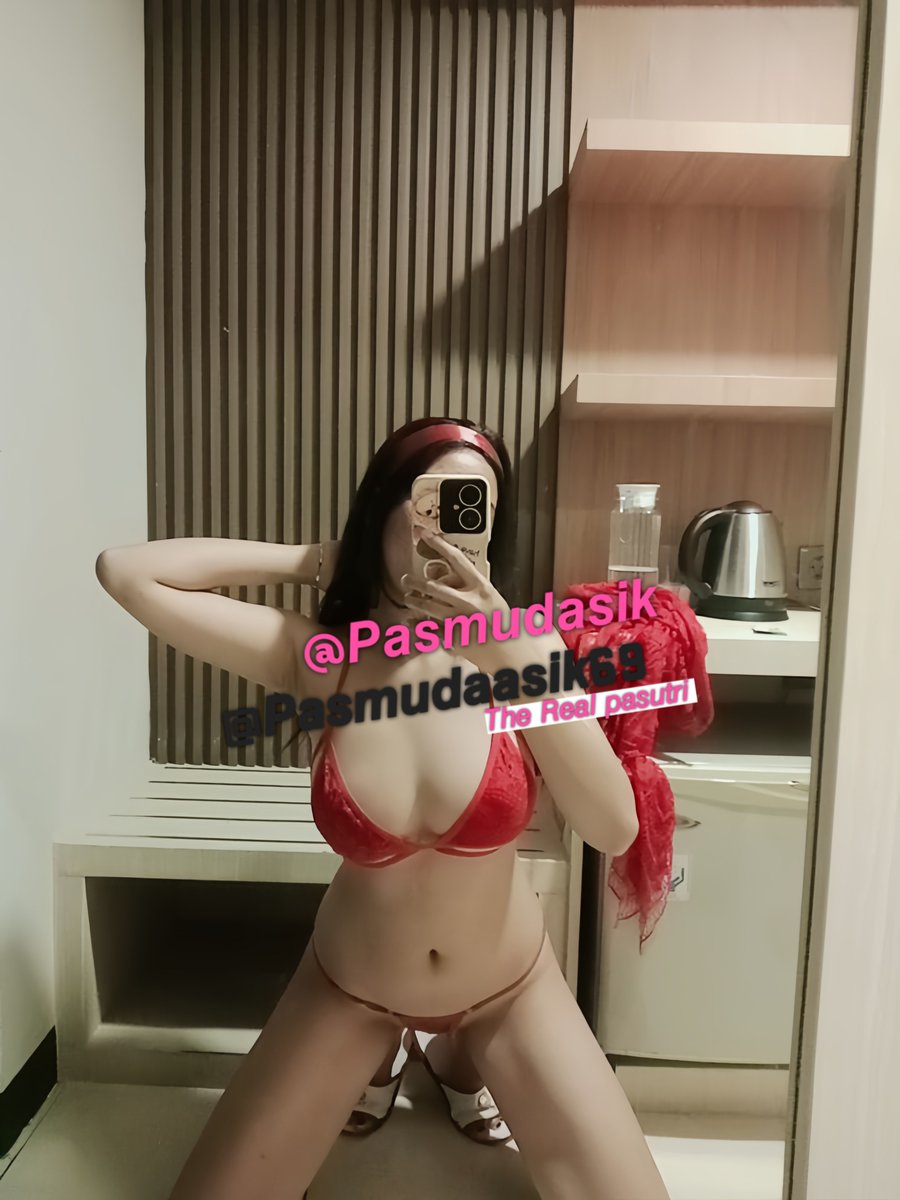 Pasmudasik's tweet photo. Kasih komentar sih guys 🤭

#pasutrilampung #pasutrifantasy #pasutrithreesome #pasutri3some #partnerpasutri #pasutribandarlampung #swinger #gangbang 
@pasmudaasik69 https://t.co/fU6cB4Au6Y