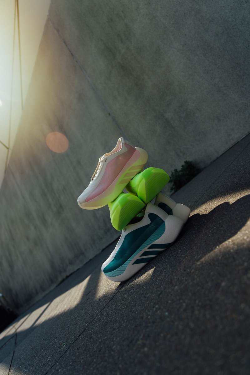 KicksFinder's tweet photo. Ad: Meet the newest member of the adidas Running lineup: the Hyperboost Edge. 

Learn More:
>> https://t.co/4wmF6AVXnd https://t.co/NiKBYsxI8i