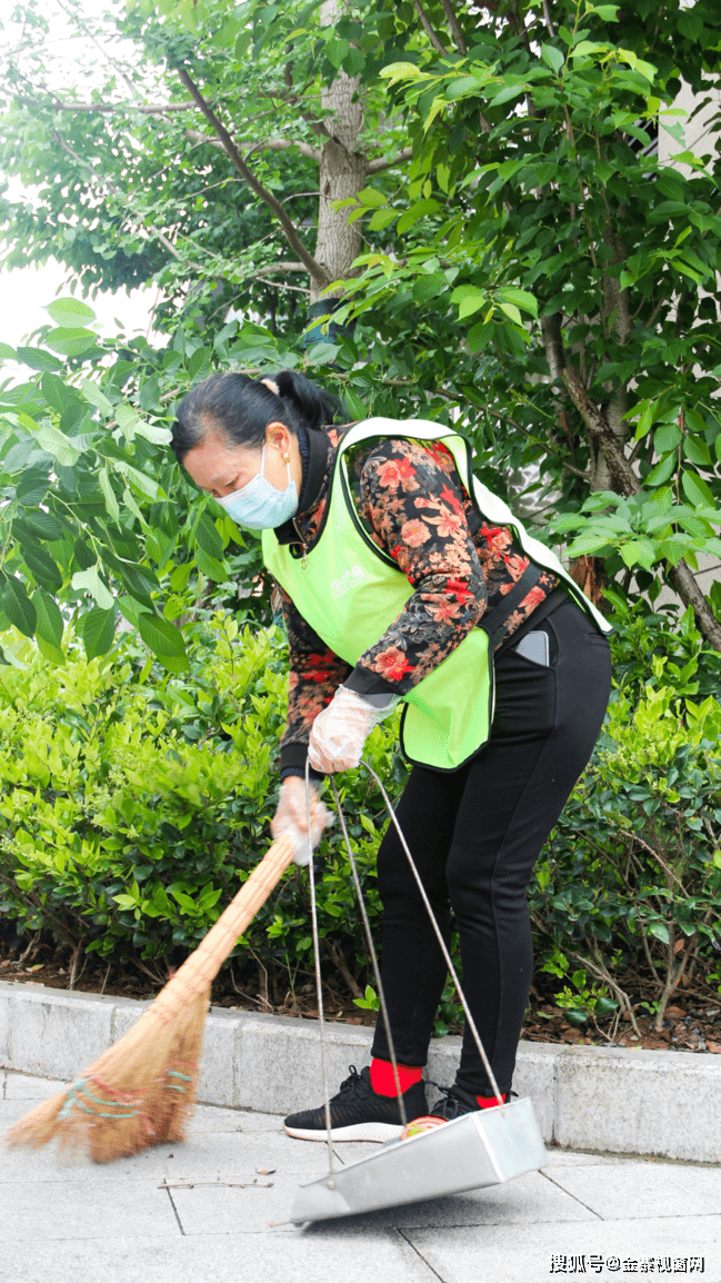 leslie68ui1's tweet photo. Our campus eco-club's park cleanup this Sat (9am-12pm) is open to all! Meet at the south gate, bring reusable gloves—let's make our green space tidier together ， https://t.co/QfxklB0MUh