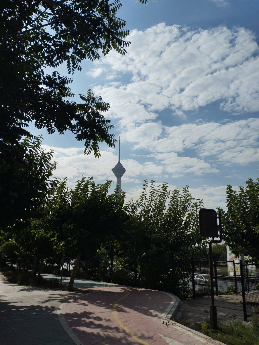 yegane_kh7's tweet photo. 5km🏃🏻‍♀️ https://t.co/TAwMu4Irr1