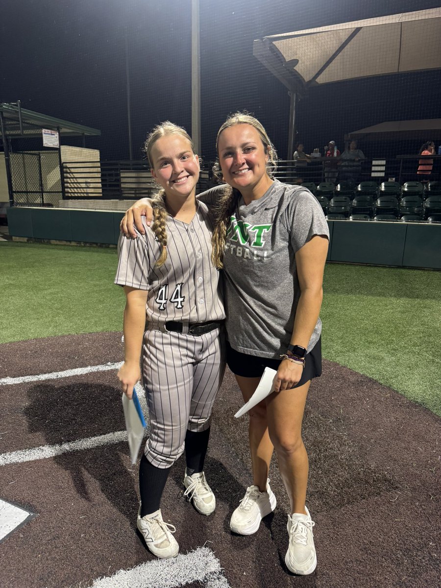 kayliewacker's tweet photo. Thank you Coach @Casady_Webb and Coach @jtjones00 for running a great camp last night! I got lots of great feedback &amp; reps and I hope to see yall again soon! @MeanGreenSB @ATUSoftball @AMAH_Herrera @Ranch__Softball https://t.co/Y40VLTGSGq