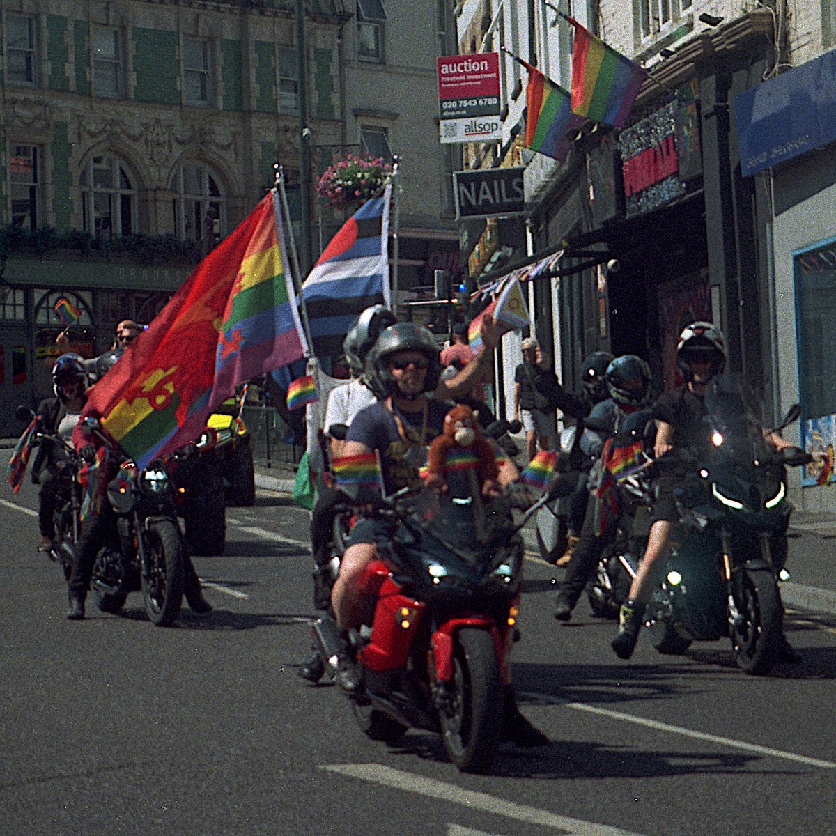 TR6STD3ACID's tweet photo. Gay Bikers Motorcycle Club  

#streetphotography #photography #man #men #woman #women #pride #pridefestival #lgbtq #lesbian #gay #bisexual #transgender #queer #parade #parades #humanrights #community #communities #liberation #discrimination #gender #intersex #asexual #aromantic https://t.co/wXaOHemlZh