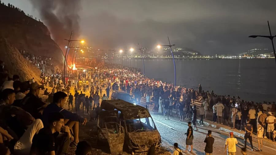 EuroPopFront's tweet photo. ⚠️ The Ceuta immigrant crisis was orchestrated by Morocco and USA.

🇪🇸 After Sanchez' visit to Algeria, Morocco sent waves of immigrants into Spanish territory. This plan was orchestrated by a US think tank to destabilize an EU state which was brave enough to oppose Washington. https://t.co/5GkQFLNLm8