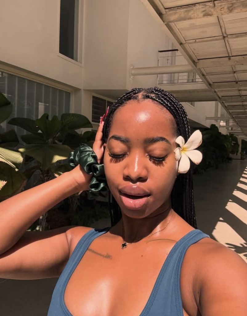 CarolPrim3's tweet photo. I’m still wondering what Joshua Baraka did to deserve such a cute woman 🥹 https://t.co/xDjkCloVDG