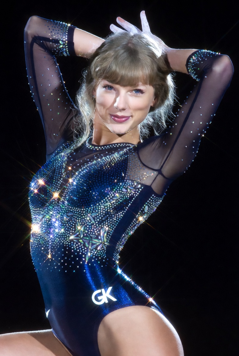 sensuallyswift's tweet photo. Sexy taylor in a leotard I bet this makes you gay for her ❤️🏳️‍🌈💋 #gay4tay https://t.co/85T89Li9tv
