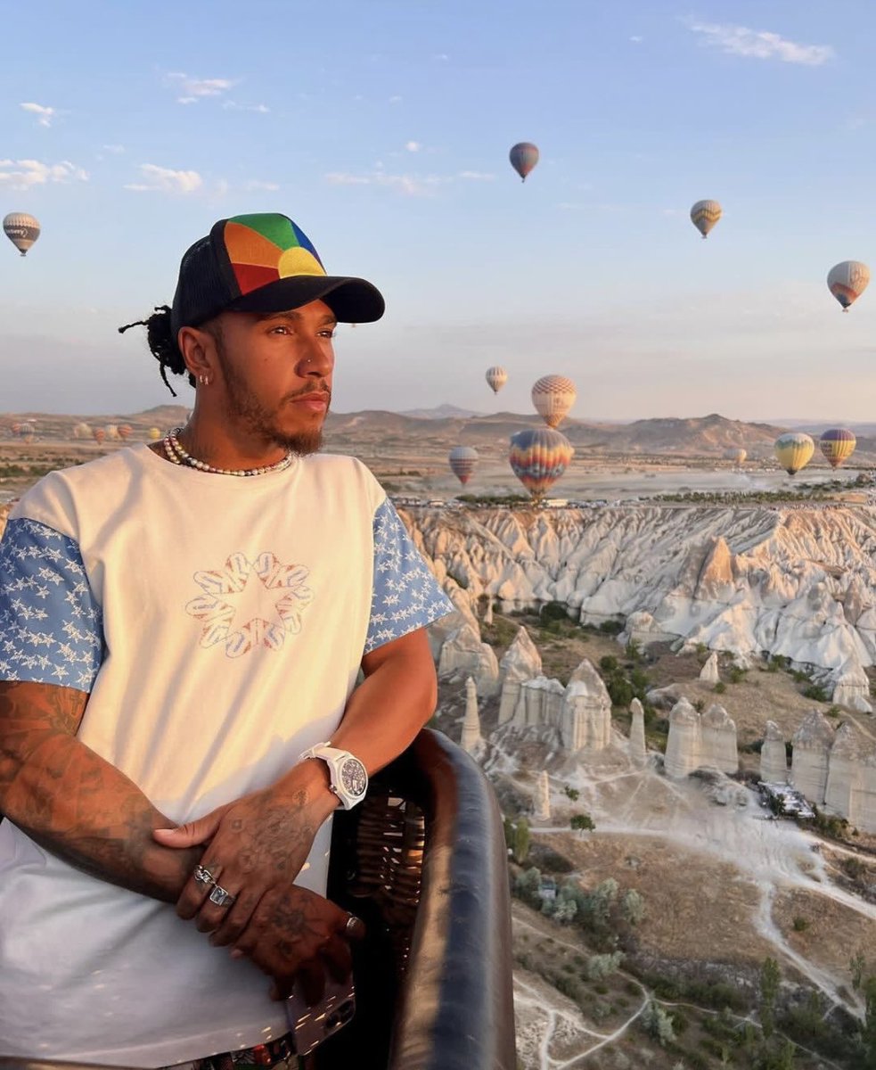 ferrarinewstr's tweet photo. Lewis Hamilton - Kapadokya 2023 🇹🇷 https://t.co/RwARHUEhII