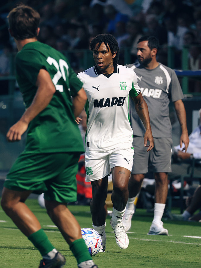 SassuoloUS's tweet photo. Termina senza reti lβamichevole tra Sassuolo e Folgore Caratese βοΈ
#ForzaSasol π€π https://t.co/kK0ps6HWX4