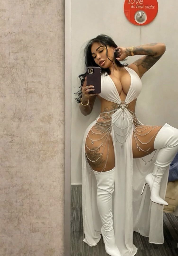 brittanyi63's tweet photo. Wet 💦 a$$ pussy 🥵#brittanyirazavifansonly https://t.co/ulPBmS1SR4