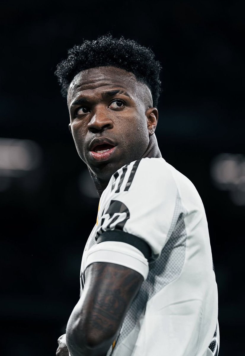 Unpopularfootyx's tweet photo. 🚨🎙️ Thierry Henry on Vini Jr's links to Arsenal:

🗣️“I really pray and hope he comes.

We have to do everything we can to get him.”

“This is one of the best players in the world.

He has the ability to take a team to another level.”

“He possesses the quality to help Arsenal challenge for the Champions League in a way very few players can.”

“If this deal somehow happens, it would go down as one of the biggest transfers in Arsenal's history.

“But signing him is only half the job.

The club has to build the right environment around him and make sure he enjoys his football.”

“Players of this calibre don't become available often.

If there's even a realistic opportunity, Arsenal have to be ambitious enough to try.”