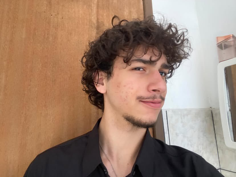 Astroboyyyp's tweet photo. Alguém quer comprar conteúdo ou vídeo chamada? https://t.co/aMFVlMGCSg