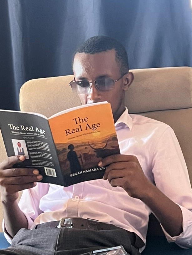 namara_reagan's tweet photo. Hello Mr. @AndrewMwenda 
“The Real Age” reflects on our forgotten values, culture and the idea that real age is measured not by years but by wisdom, love and what we give back. I believe its message will resonate with you. I’d be honored to personally present you with a copy🧎🏿‍➡️ https://t.co/QsU2tFBpqG