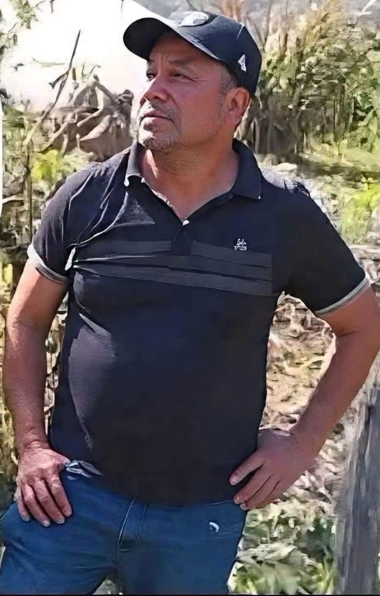 IsabellaPa92060's tweet photo. LA AMBICIÓN POR TENER LO QUE NO ES DE EL. LLEVO A TODO UN PUEBLO BUSCAR JUSTICIA POR SU PROPIA MANO.

Este es el rostro de un hijo ingrato y mal agradecido que se apropio de los terrenos de su madre y despues busco desalojarla.

Este perro  es un parasito y llevo a todo un pueblo a buscar justicia por su propia mano. Ya quemaron la casa de la juez quien ordeno el desalojo y ahora los pobladores piden que esta persona se vaya de Nebaj Quiche. Porque si no lo hace entonces el pueblo lo linchara, por haber actuado injustamente encontra de su madre. Y que siga la quema 🔥 a basuras cómo está es que las leyes protegen a los que el @OJGuatemala  les trabaja al pie de la letra