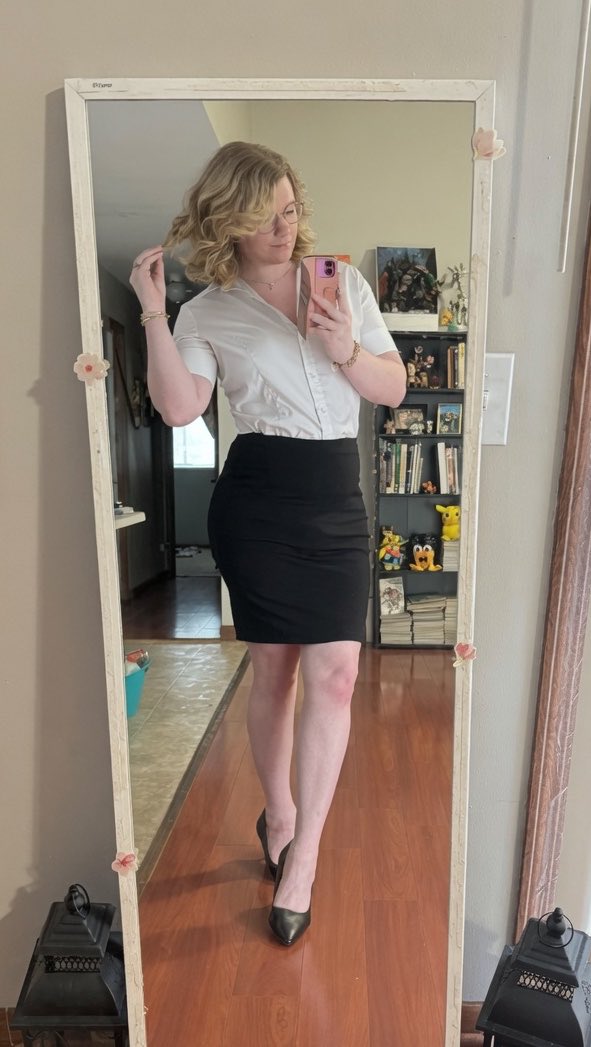 ChronoKatie's tweet photo. How do I look? 🥺 https://t.co/US7pLDjE94