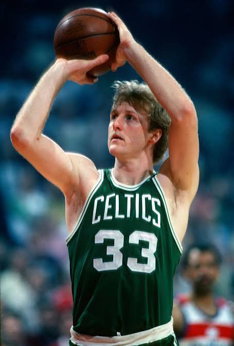 gus_bus091's tweet photo. Who would you rather build your team around? 
A) LeBron James
B) Larry Bird https://t.co/DLIdCrlM8E