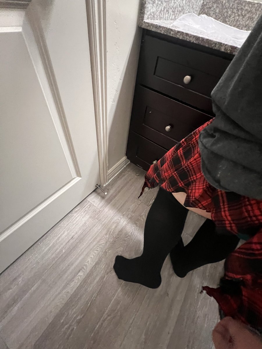 GoodBoi_ThighHi's tweet photo. My first skirt came in the mail today :3
#femboy https://t.co/S8KpH2gqfJ