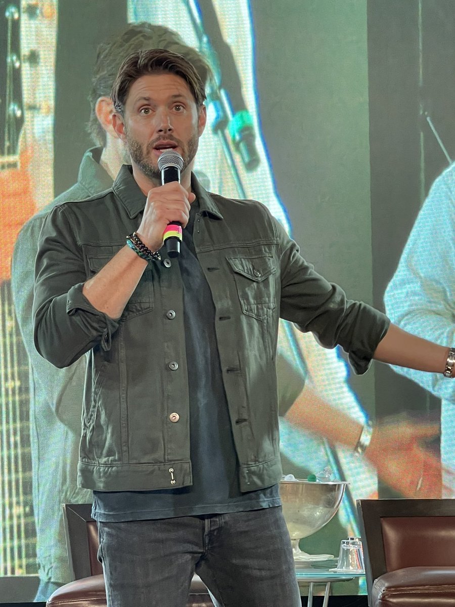 ackles_media's tweet photo. https://t.co/vz7U2JKTIQ