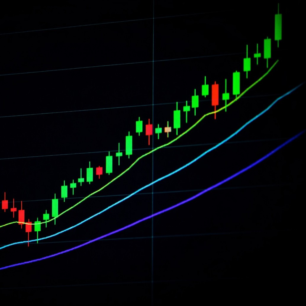 CoinMarketCap's tweet photo. LATEST: 📊 Bernstein maintained a $160 price target on Robinhood with 78% upside, citing Robinhood Chain's $12B+ in DEX volume and prediction markets as key crypto growth drivers. https://t.co/DtxxagmALz