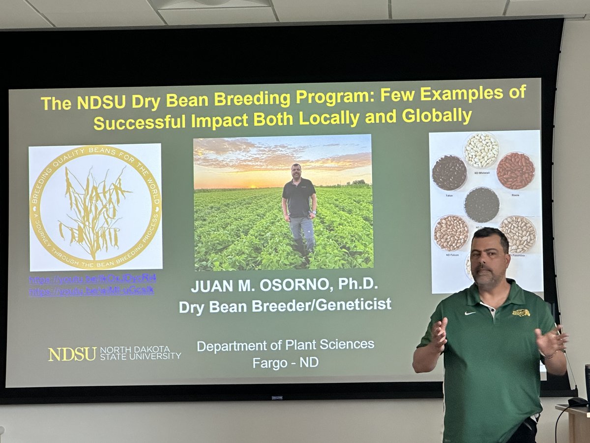 MbPulseGrowers's tweet photo. Thanks so much for the great morning in Fargo with Northern Pulse Grower Association and Northarvest Bean Growers and NDSU dry bean breeder, pulse breeder, data analytics, and the head of Plant science Department. https://t.co/wZFjR7Rz24